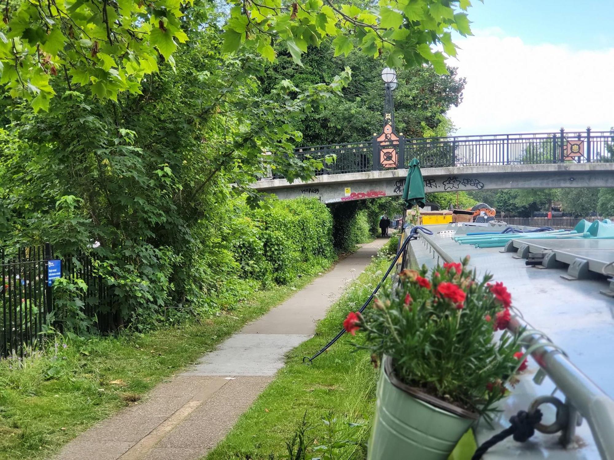 Lovely Canal Boat In Little Venice For Family & Friends Londra Exterior foto